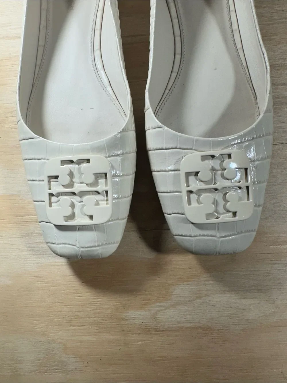Tory Burch Cream Croc-Embossed Logo Ballet Flats Women’s Size 10.5
